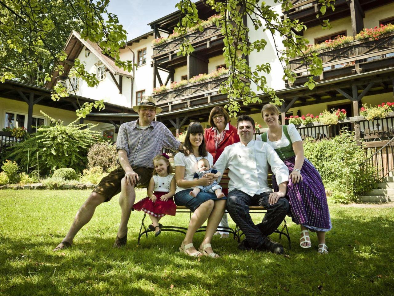Hotel Zur Waldbahn Zwiesel Luaran gambar